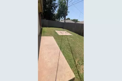 709 Hillcrest Court, Cedar Hill, TX 75104 - Photo 13