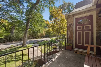 1027 Sarasota Circle, Dallas, TX 75223 - Photo 3