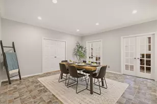 3465 Courtyard Cir, Farmers Branch, TX 75234 - Photo 15