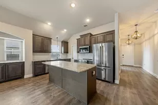 129 Sundance Cir, Waxahachie, TX 75165 - Photo 5
