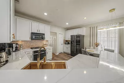 12361 Hawk Creek Drive, Frisco, TX 75033 - Photo 13