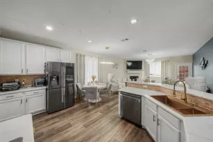 12361 Hawk Creek Dr, Frisco, TX 75033 - Photo 17