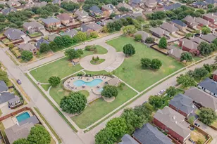 12361 Hawk Creek Dr, Frisco, TX 75033 - Photo 3