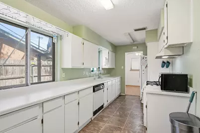 419 Buffalo Drive, Arlington, TX 76013 - Photo 3