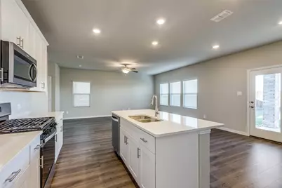 204 Travine Drive, Princeton, TX 75071 - Photo 3