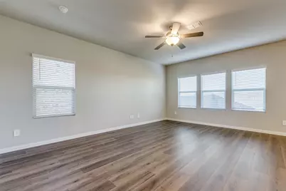 204 Travine Drive, Princeton, TX 75071 - Photo 9