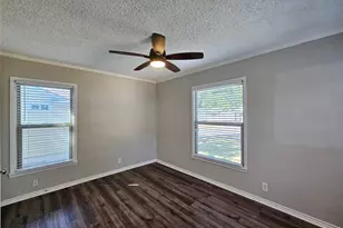 10630 Newcombe Dr, Dallas, TX 75228 - Photo 15