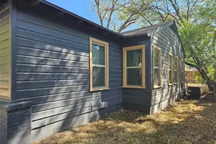 10630 Newcombe Dr, Dallas, TX 75228 - Photo 3