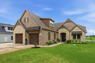 613 Kiowa Dr W, Lake Kiowa, TX 76240 - Photo 1