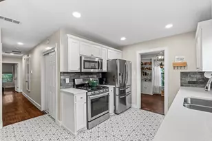 2909 Ryan Pl Dr, Fort Worth, TX 76110 - Photo 13