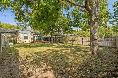 2909 Ryan Place Drive, Fort Worth, TX 76110 - Photo 35