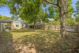 2909 Ryan Pl Dr, Fort Worth, TX 76110 - Photo 35
