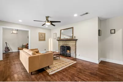 2909 Ryan Place Drive, Fort Worth, TX 76110 - Photo 5