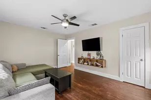 2909 Ryan Pl Dr, Fort Worth, TX 76110 - Photo 19