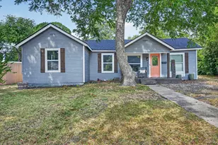 209 Cynisca St, Waxahachie, TX 75165 - Photo 3