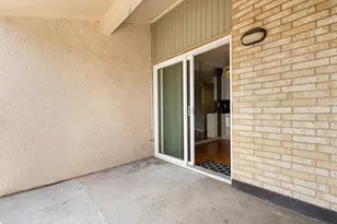 12806 Midway Rd, Dallas, TX 75244 - Photo 25