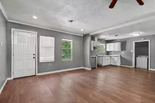 5504 Wheaton Dr, Fort Worth, TX 76133 - Photo 9