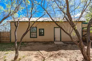 542 McCartney Ln, Tye, TX 79563 - Photo 31
