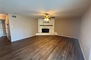 355 Ridgecrest Dr, Saginaw, TX 76179 - Photo 5