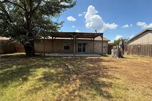 355 Ridgecrest Dr, Saginaw, TX 76179 - Photo 17