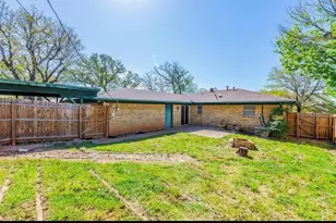 903 Seymore Cir, Denison, TX 75020 - Photo 7
