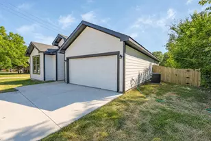 108 N Couch St, Italy, TX 76651 - Photo 3