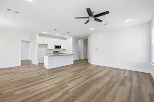 108 N Couch St, Italy, TX 76651 - Photo 5