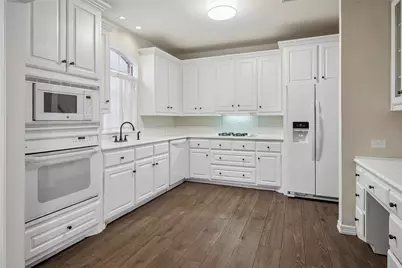 6722 Clear Springs Circle, Garland, TX 75044 - Photo 13