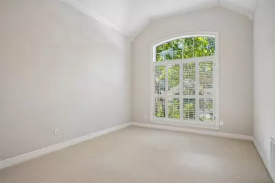 6722 Clear Springs Circle, Garland, TX 75044 - Photo 9