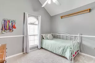 613 E 1st St, Weatherford, TX 76086 - Photo 31