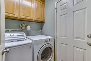 613 E 1st St, Weatherford, TX 76086 - Photo 35