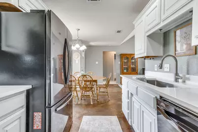 613 E 1st Street, Weatherford, TX 76086 - Photo 13