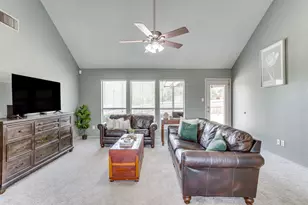 613 E 1st St, Weatherford, TX 76086 - Photo 19