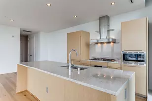 2900 McKinnon St, Dallas, TX 75201 - Photo 5