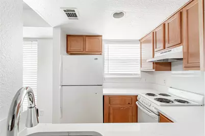 1901 N Fitzhugh Avenue #20, Dallas, TX 75204 - Photo 13