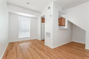 1901 N Fitzhugh Ave, Dallas, TX 75204 - Photo 9