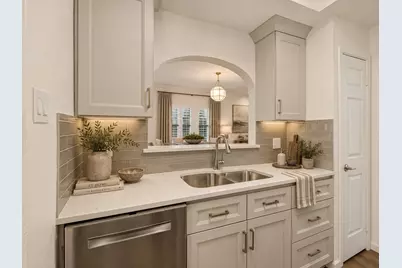 8610 Turtle Creek Boulevard #212, Dallas, TX 75225 - Photo 3