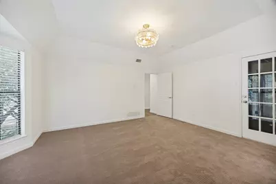 8610 Turtle Creek Boulevard #212, Dallas, TX 75225 - Photo 19