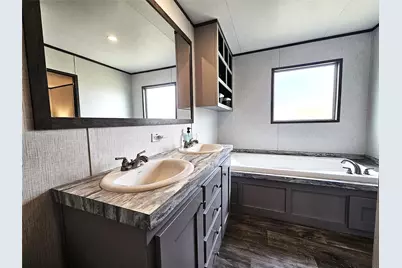 202 W 6th Street, Thornton, TX 76687 - Photo 11