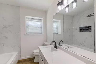 2429 Chestnut Way, Bedford, TX 76022 - Photo 13
