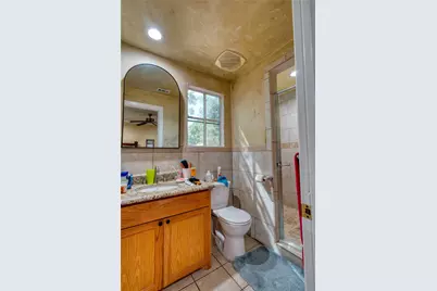813 Iowa Street, Irving, TX 75060 - Photo 23