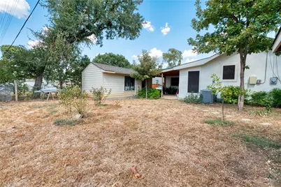 813 Iowa Street, Irving, TX 75060 - Photo 7
