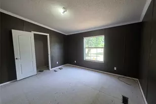 160 Jermyn Rd, No City, TX 76459 - Photo 23