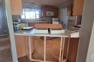160 Jermyn Rd, No City, TX 76459 - Photo 11