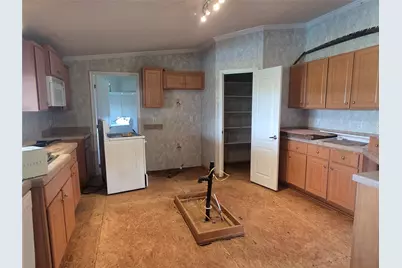 160 Jermyn Road, No City, TX 76459 - Photo 13