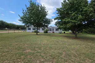 160 Jermyn Rd, No City, TX 76459 - Photo 5