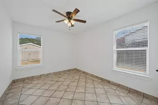3584 Regal Rd, Fort Worth, TX 76111 - Photo 9