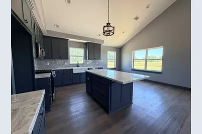 136 Hcr 2221 E, Aquilla, TX 76622 - Photo 3