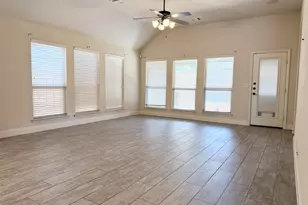 913 Foxglove Dr, Little Elm, TX 75068 - Photo 9