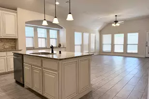 913 Foxglove Dr, Little Elm, TX 75068 - Photo 3
